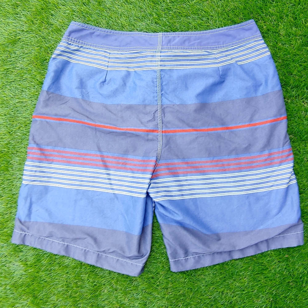 Excellent Used Condition Men's GAP Grey Blue Striped Board Shorts Size Large - Picture 3 of 10